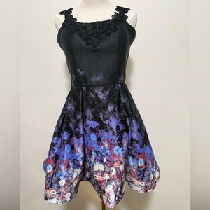 Betsy Adam Black Floral dress woman size 12 stunning